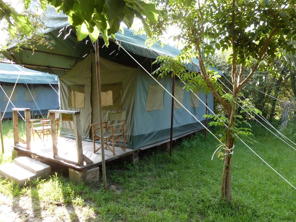 Enchoro Wildlife Camp Hotel Ololaimutiek Exterior foto
