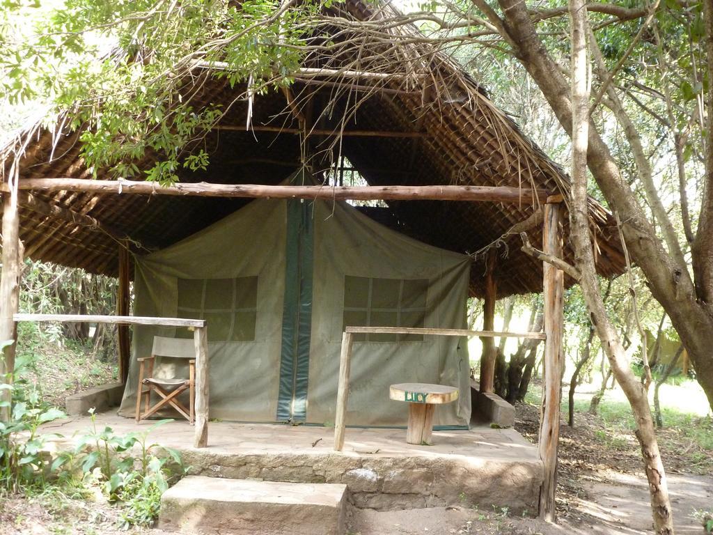 Enchoro Wildlife Camp Hotel Ololaimutiek Exterior foto