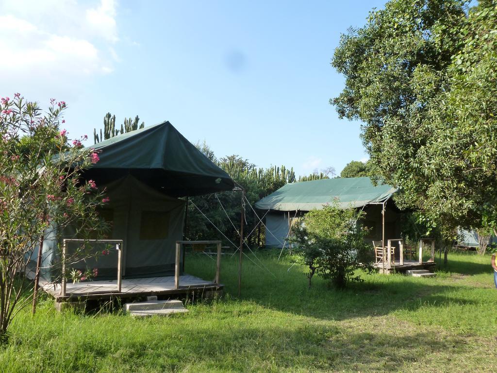Enchoro Wildlife Camp Hotel Ololaimutiek Exterior foto
