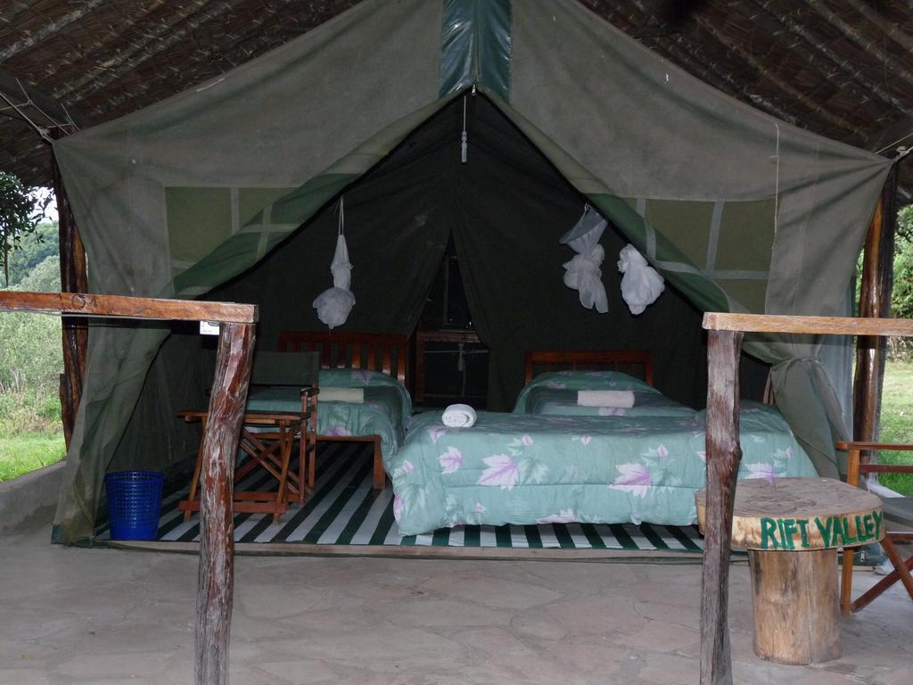 Enchoro Wildlife Camp Hotel Ololaimutiek Exterior foto