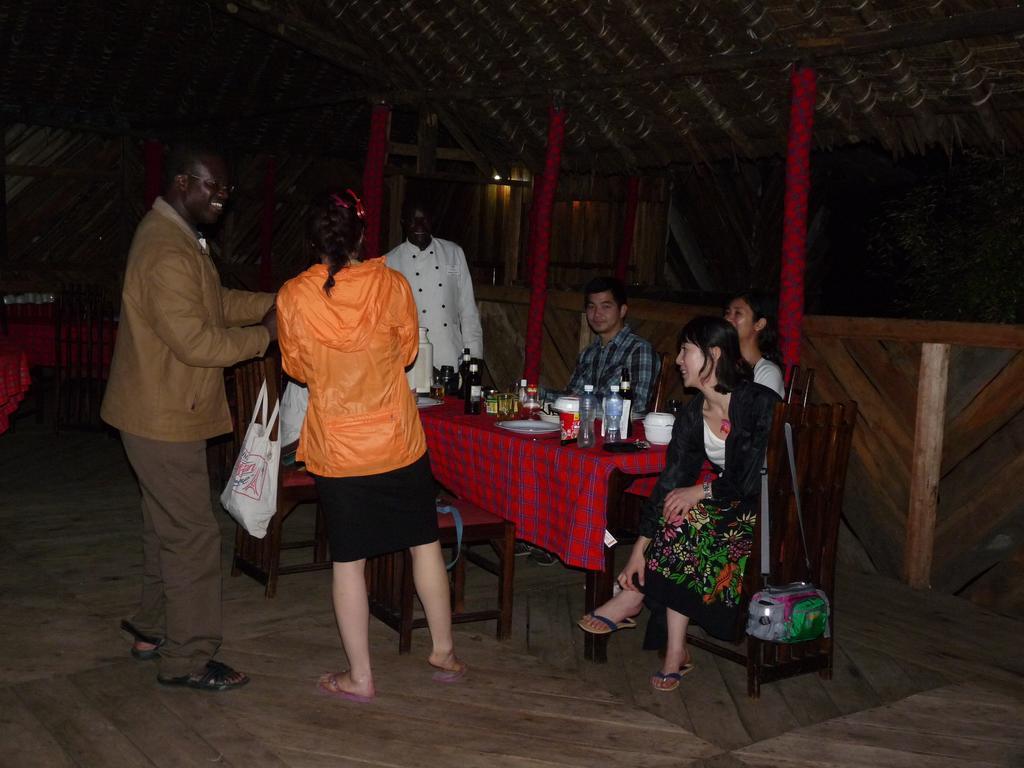 Enchoro Wildlife Camp Hotel Ololaimutiek Exterior foto