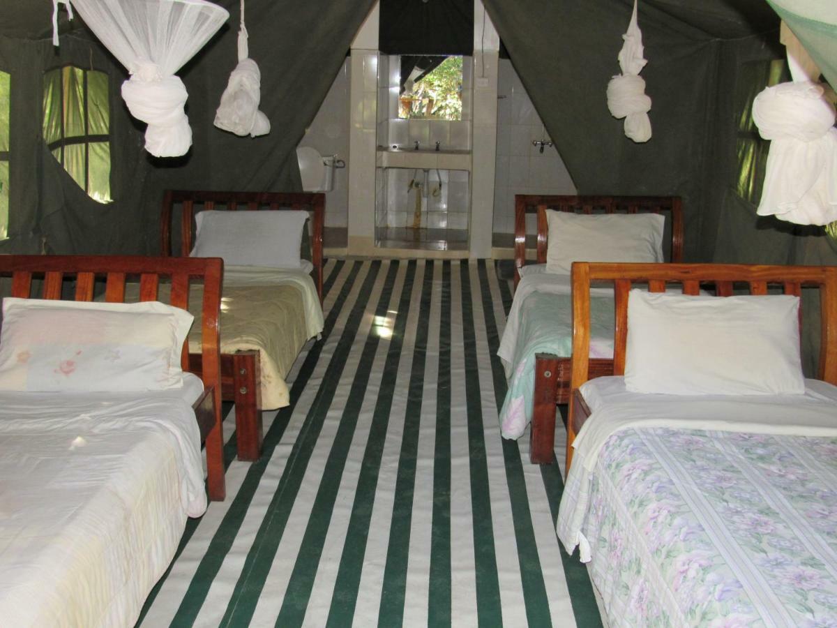 Enchoro Wildlife Camp Hotel Ololaimutiek Exterior foto