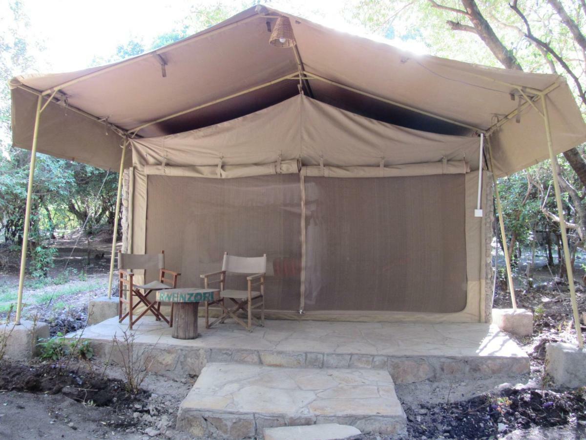 Enchoro Wildlife Camp Hotel Ololaimutiek Exterior foto
