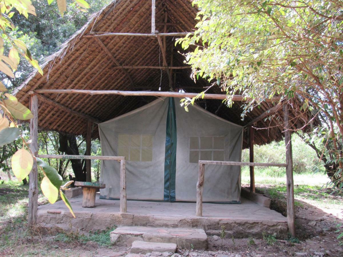 Enchoro Wildlife Camp Hotel Ololaimutiek Exterior foto